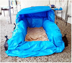 第65回利根川水系連合・総合水防演習出展　緊急用角型土のうのテント